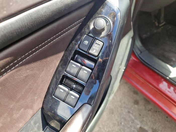 Mazda 3 2.0 SkyActiv-G 120 16V Sloopvoertuig (2018, Rood)