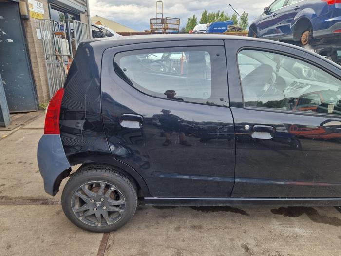 Nissan Pixo 1.0 12V Sloopvoertuig (2010, Zwart)