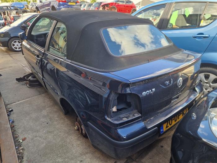 Volkswagen Golf III Cabrio Restyling 1.8 Sloopvoertuig (1999, Donker, Blauw)