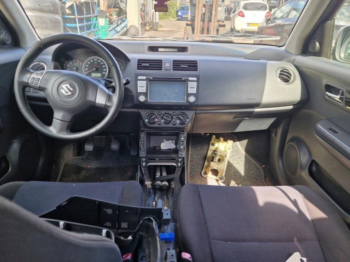 Suzuki Swift 1.3 VVT 16V Sloopvoertuig (2006, Grijs)
