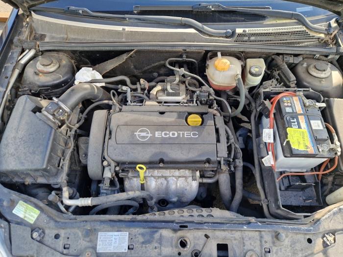 Opel Vectra C 1.8 16V Sloopvoertuig (2006, Zwart)