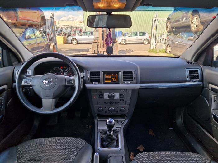 Opel Vectra C 1.8 16V Sloopvoertuig (2006, Zwart)