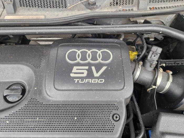 Audi TT 1.8 20V Turbo Sloopvoertuig (2000, Grijs)