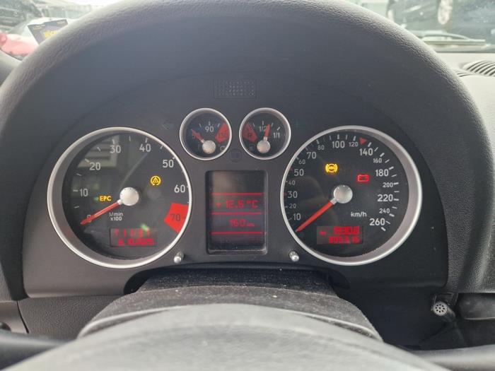 Audi TT 1.8 20V Turbo Sloopvoertuig (2000, Grijs)
