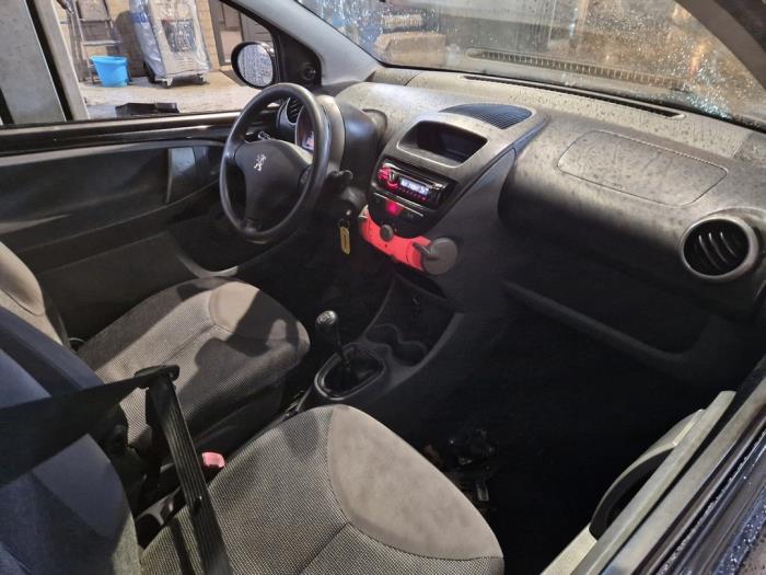 Peugeot 107 1.0 12V Sloopvoertuig (2006, Zwart)