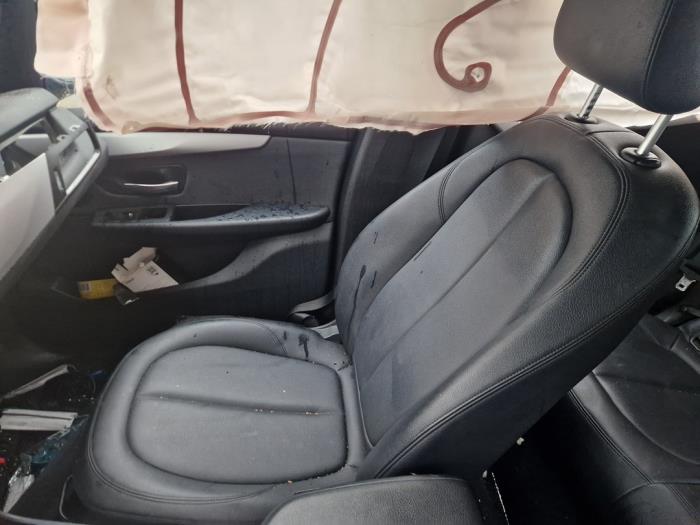 BMW 2 serie Active Tourer 218d 2.0 TwinPower Turbo 16V Sloopvoertuig (2015, Zilver)