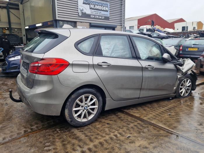 BMW 2 serie Active Tourer 218d 2.0 TwinPower Turbo 16V Sloopvoertuig (2015, Zilver)