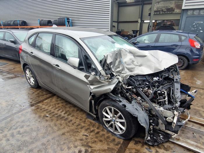 BMW 2 serie Active Tourer 218d 2.0 TwinPower Turbo 16V Sloopvoertuig (2015, Zilver)