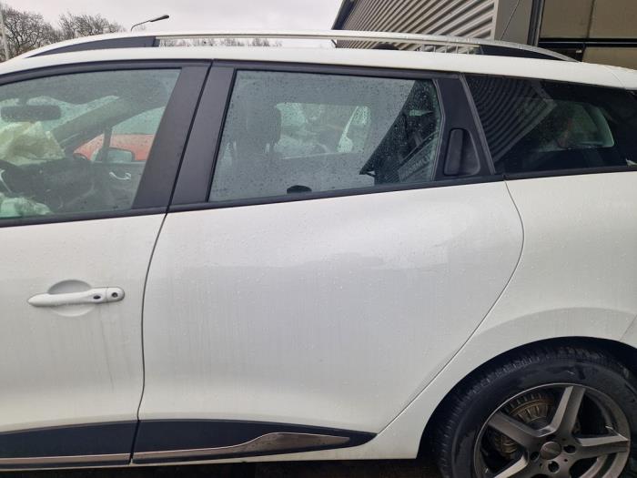 Renault Clio IV Estate/Grandtour 0.9 Energy TCE 90 12V Sloopvoertuig (2019, Wit)