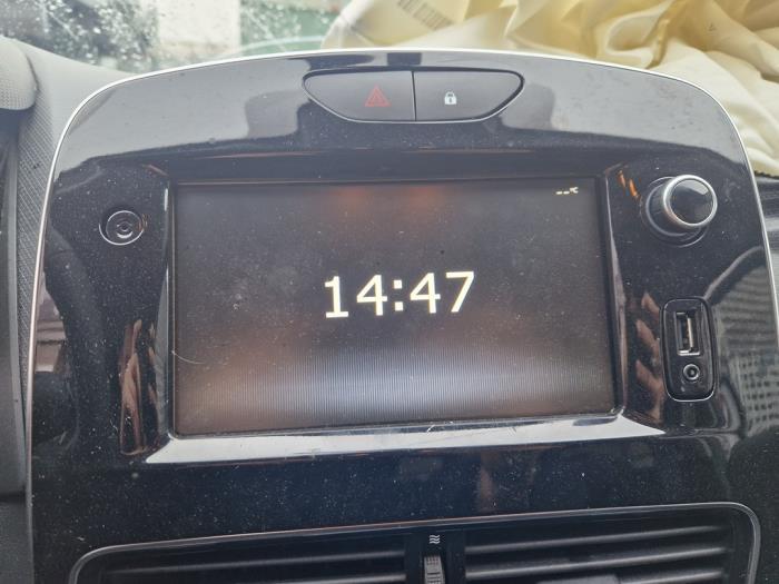 Renault Clio IV Estate/Grandtour 0.9 Energy TCE 90 12V Sloopvoertuig (2019, Wit)