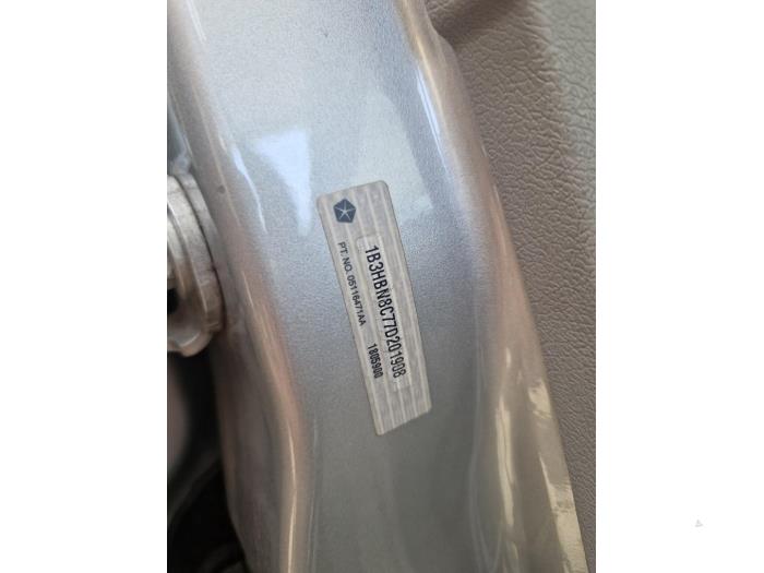 Dodge Caliber 1.8 16V Sloopvoertuig (2007, Grijs)