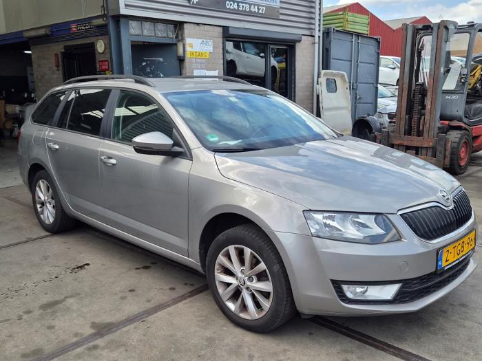 Skoda Octavia Combi 1.2 TSI 16V  (Sloop)