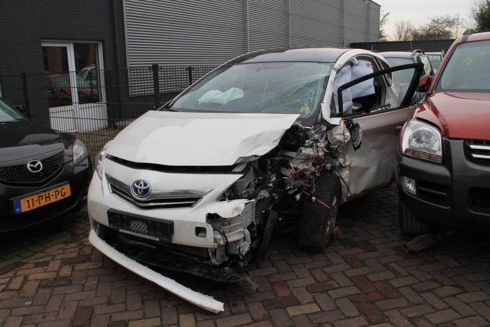 Toyota Prius Plus Zonneklep O314586 Donorvoertuig
