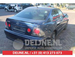 Lexus IS Tür 4-türig links vorne O272520 Spenderfahrzeug