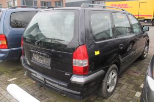 Mitsubishi Space Wagon 99-