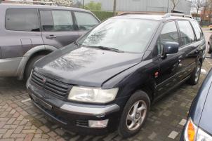 Mitsubishi Space Wagon 99-