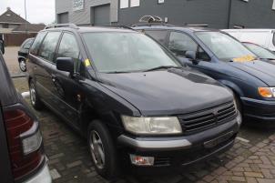 Mitsubishi Space Wagon 99-