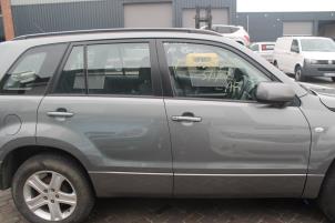 Suzuki Grand Vitara Portierruit 4Deurs links-achter O287939 Donorvoertuig