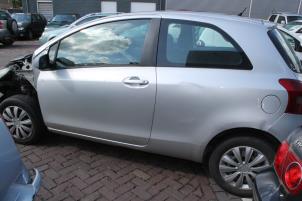 Toyota Yaris Stoßstangenrost O264606 Spenderfahrzeug