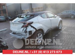 Toyota C-HR 16-