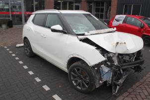Ssang Yong Tivoli 15-