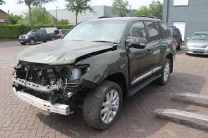 Toyota landcruiser 200 07-
