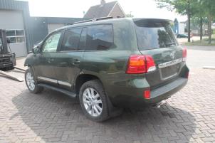 Toyota landcruiser 200 07-
