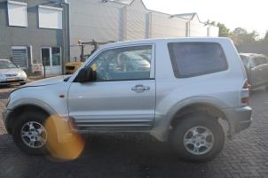 Mitsubishi Pajero 00-