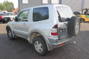 Mitsubishi Pajero Buitenspiegel links O282711 Donorvoertuig