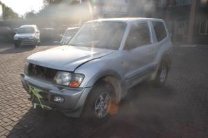 Mitsubishi Pajero 00-