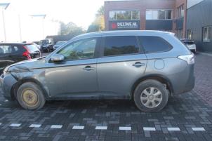 Mitsubishi Outlander 12-