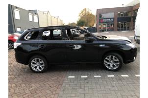 Mitsubishi Outlander 12-