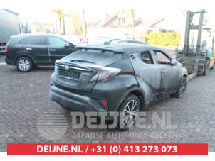 Toyota C-HR 16-