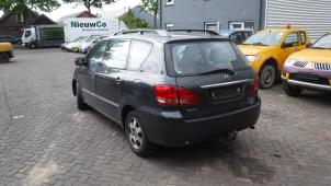 Toyota Avensis Verso 01-