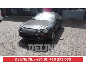 Toyota Celica Fusee rechts-achter O383075 Donorvoertuig