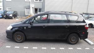 Toyota Avensis Verso 01-