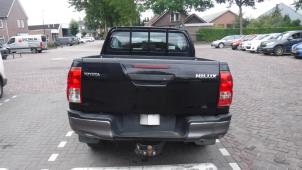 Toyota Hilux 15-