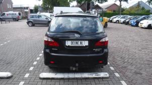 Toyota Avensis Verso 01-