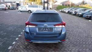 Toyota Auris 13-