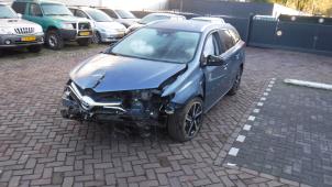 Toyota Auris Draagarm links-achter O383938 Donorvoertuig