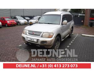 Mitsubishi Pajero Headlight, left O266604 Donor vehicle