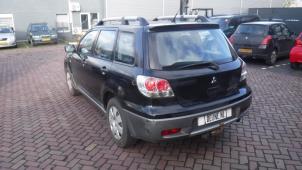 Mitsubishi Outlander 03-