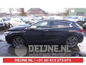 Infiniti Q30 15-
