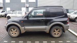 Mitsubishi Pajero 00-