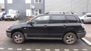 Mitsubishi Outlander 03-