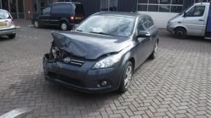 Kia Pro Ceed Achsschenkel rechts vorne O323697 Spenderfahrzeug