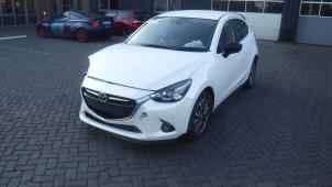Mazda 2 AUX / USB-Anschluss O311267 Spenderfahrzeug