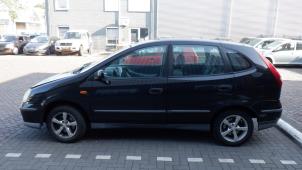 Nissan Almera Tino 01-