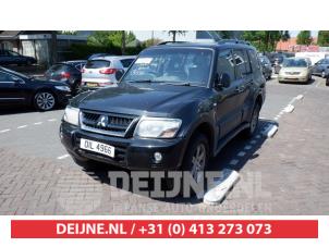 Mitsubishi Pajero 00-
