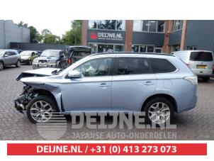 Mitsubishi Outlander 12-